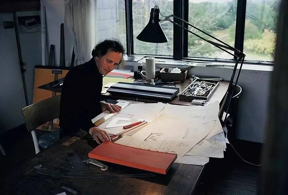 雅各布·延�?webp.jpg 雅各布·延�?webp.jpg